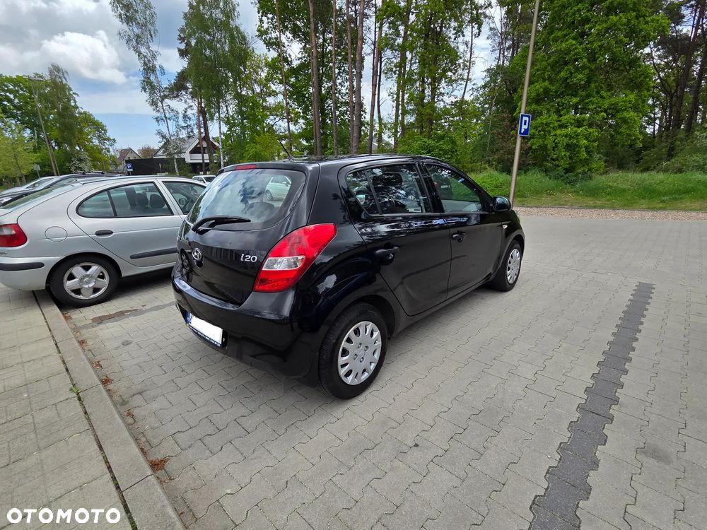 Hyundai i20 1.2 UEFA EURO 2012 Edition - 10