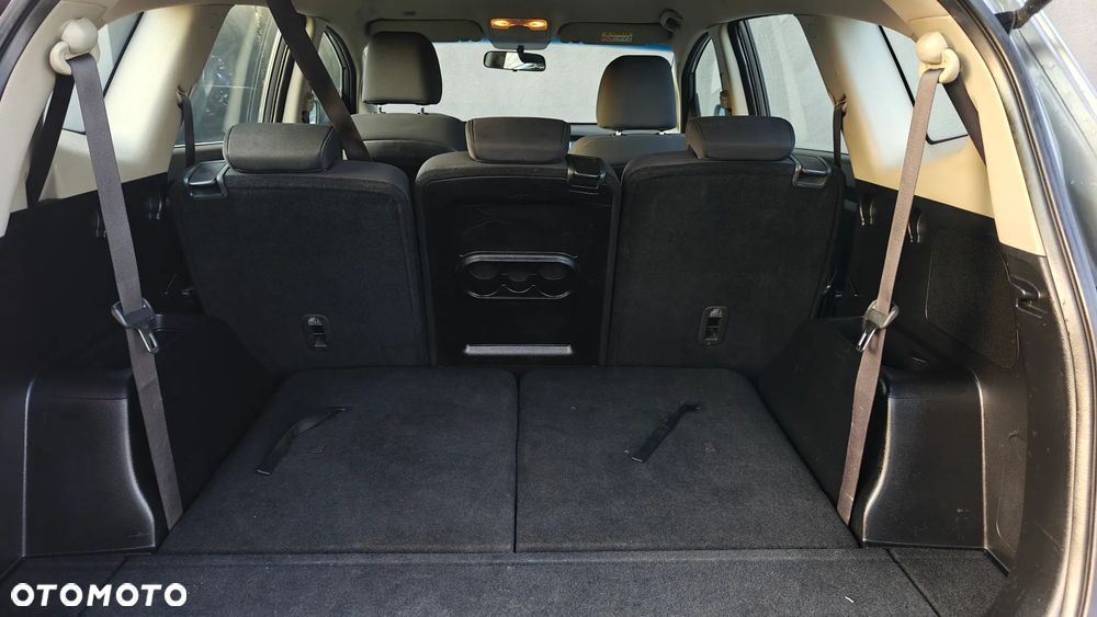 Kia Carens 1.6 GDI ISG Vision - 27