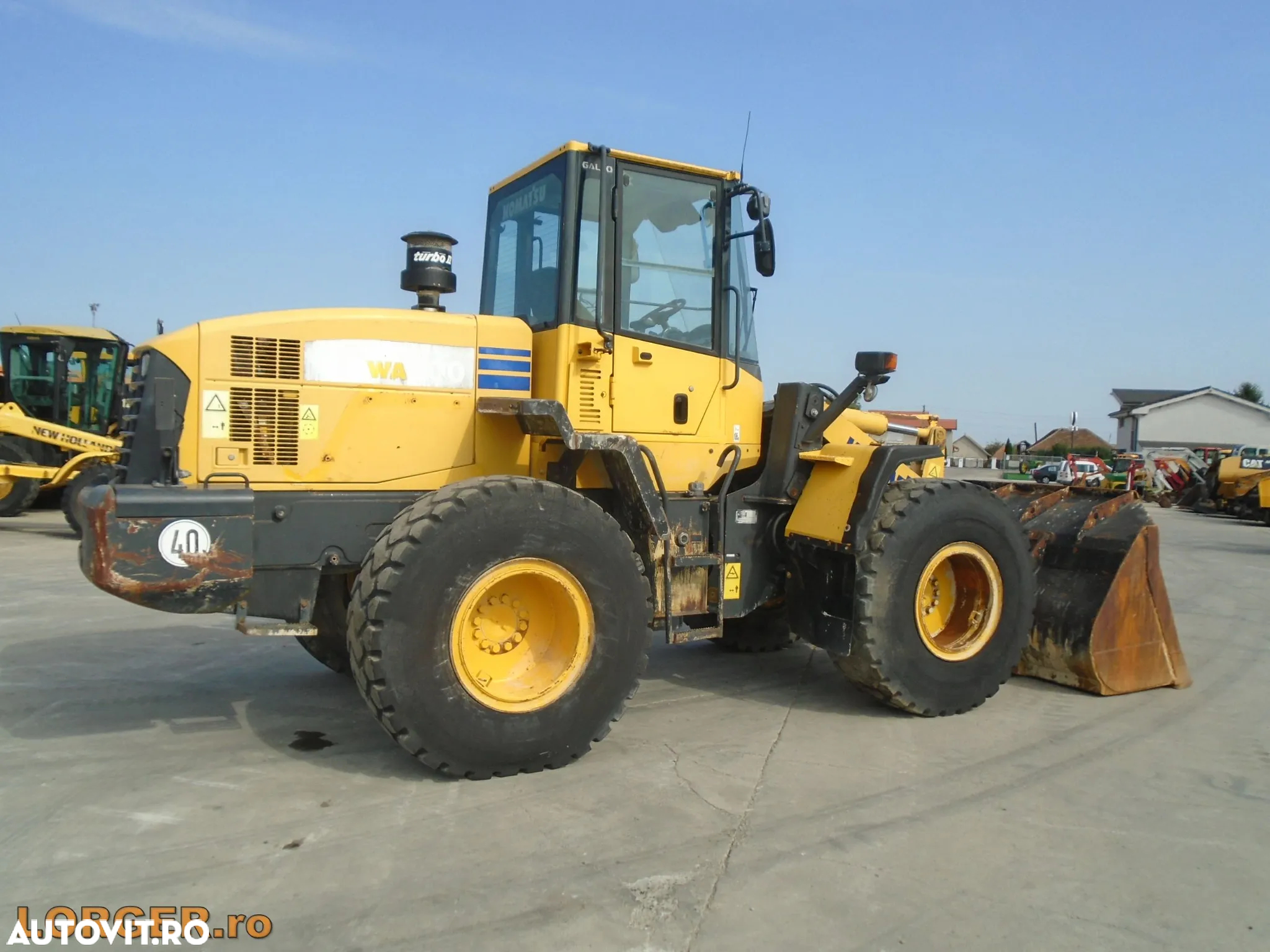 Komatsu WA200-5H - 3