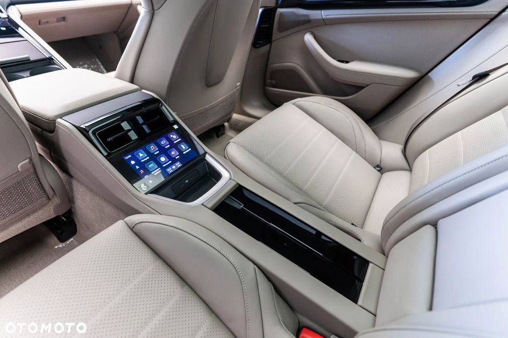 Porsche Panamera 4S E-Hybrid - 25