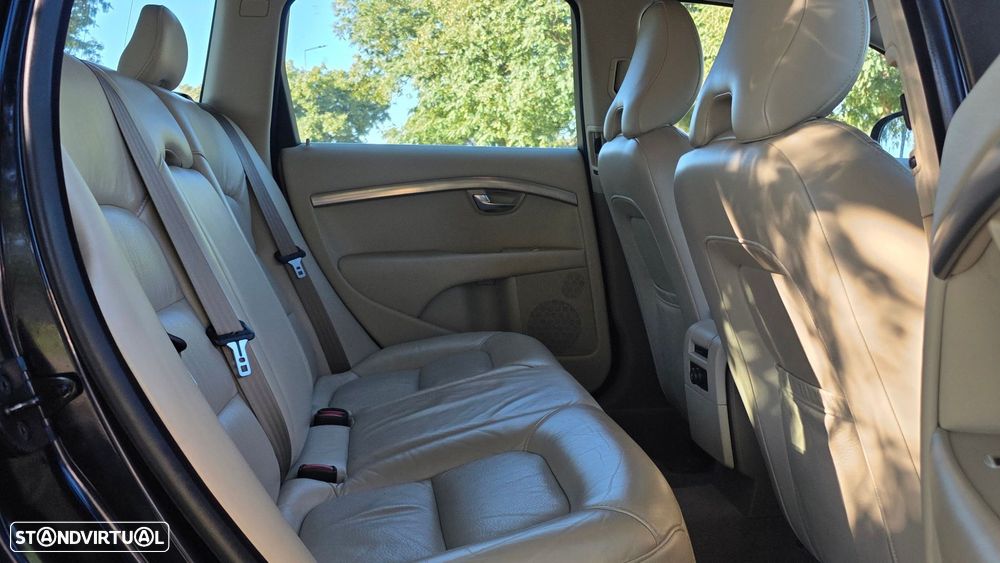 Volvo V70 2.0 D Summum - 26