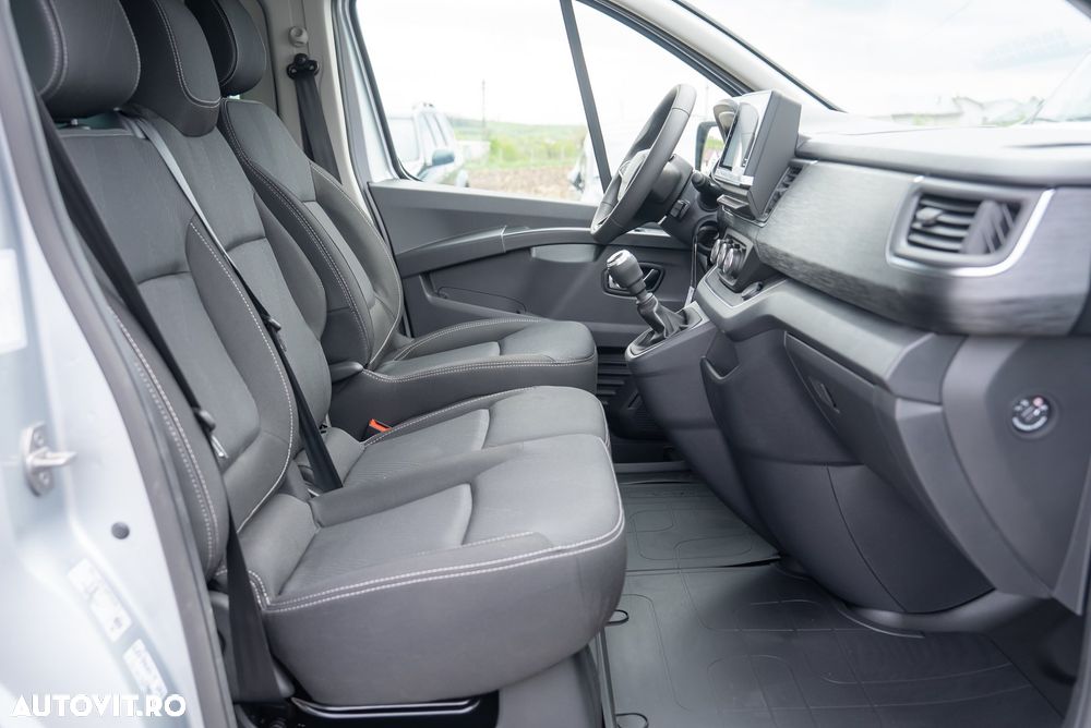 Renault Trafic Combi 2.0 Blue dCi 150 S&S L2 8+1 Zen - 11