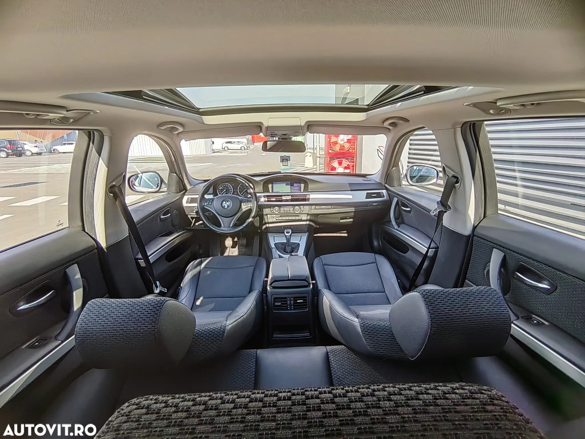 BMW Seria 3 318i Touring Edition Sport - 15