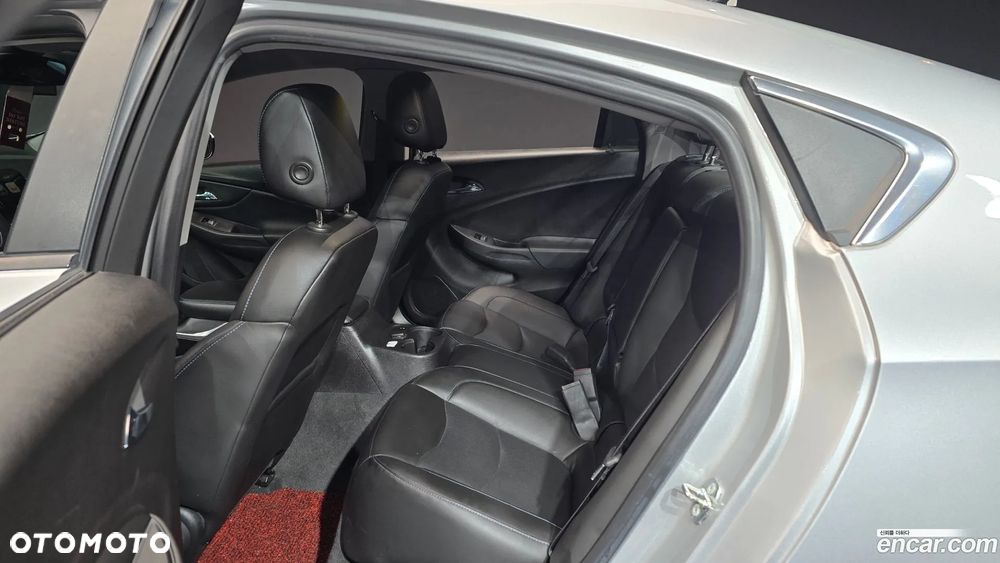 Chevrolet Volt - 13