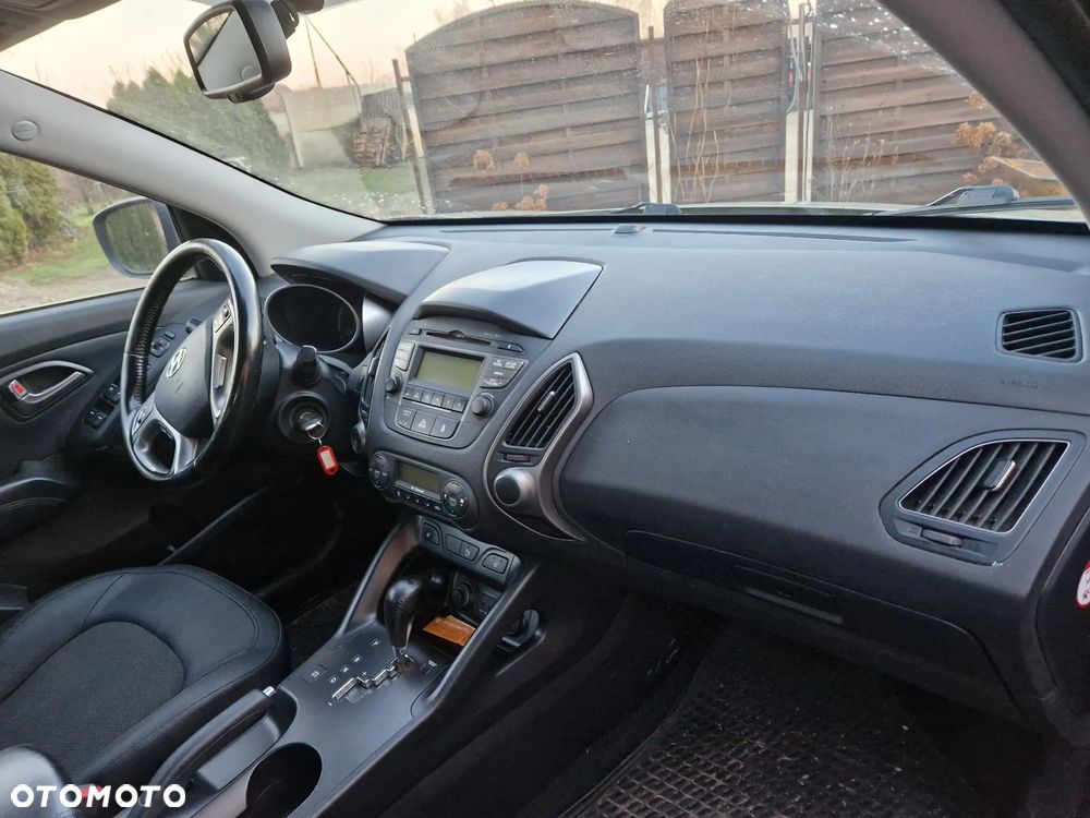 Hyundai Tucson 2.0 CRDI 4WD Automatik Style - 5