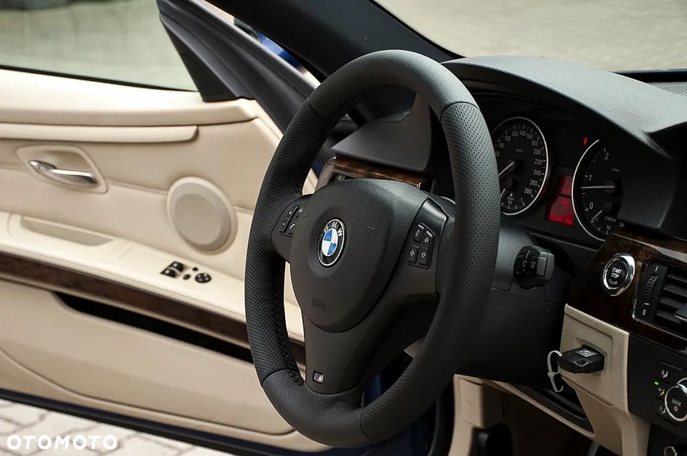 BMW Seria 3 330xd - 33