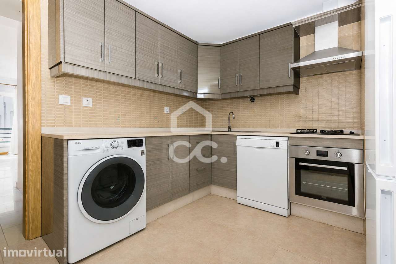 Apartamento T3 c/ Terraço e Estacionamento na cave | Paço dos Lobos da - Grande imagem: 4/28