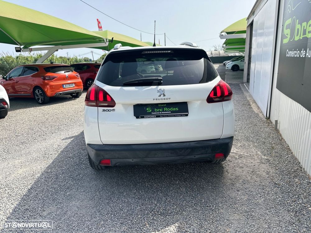 Peugeot 2008 1.2 PureTech Style - 5