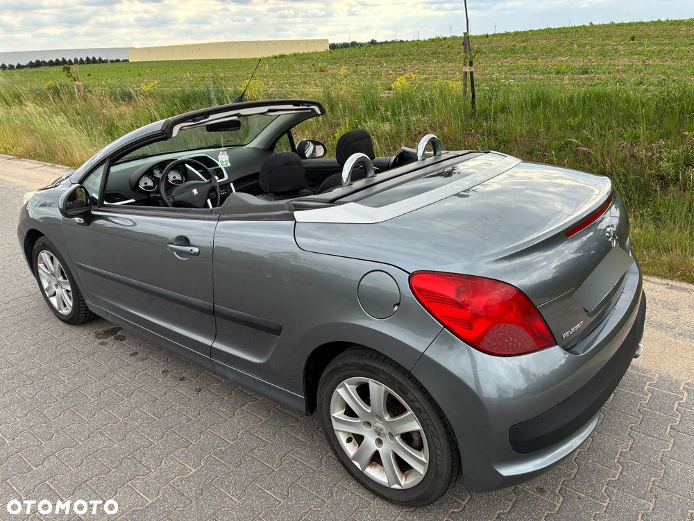 Peugeot 207 - 12