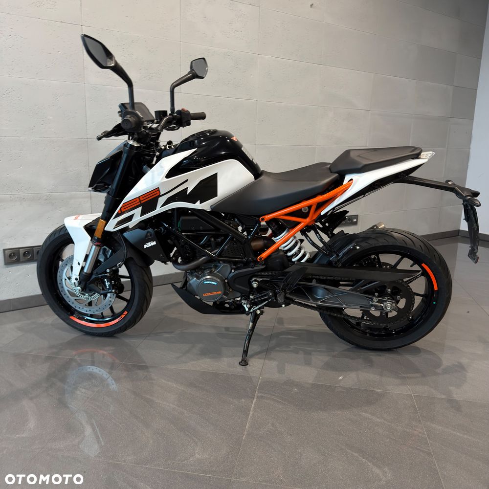 KTM Duke - 12