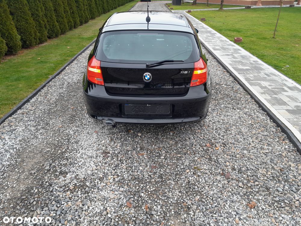 BMW Seria 1 116i - 4