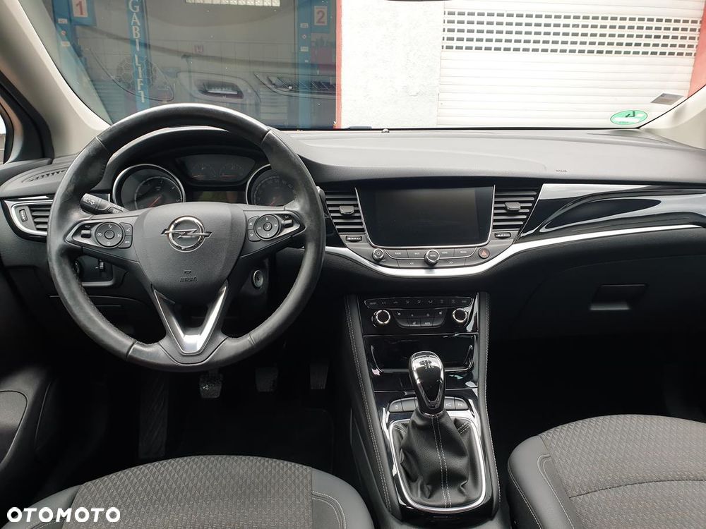 Opel Astra 1.6 BiTrb D (CDTI) Start/Stop Business - 11