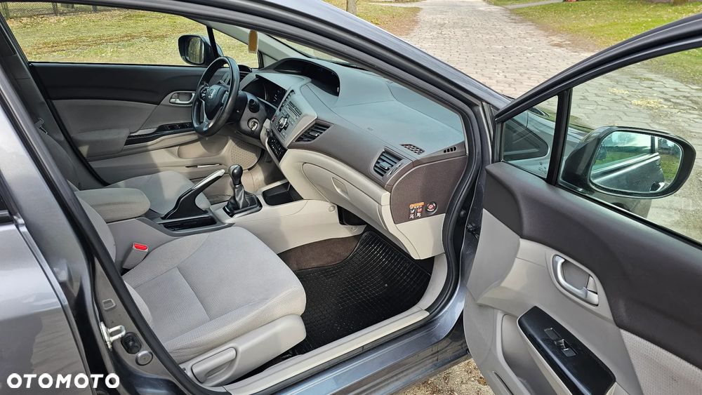 Honda Civic 1.8 Executive - 8
