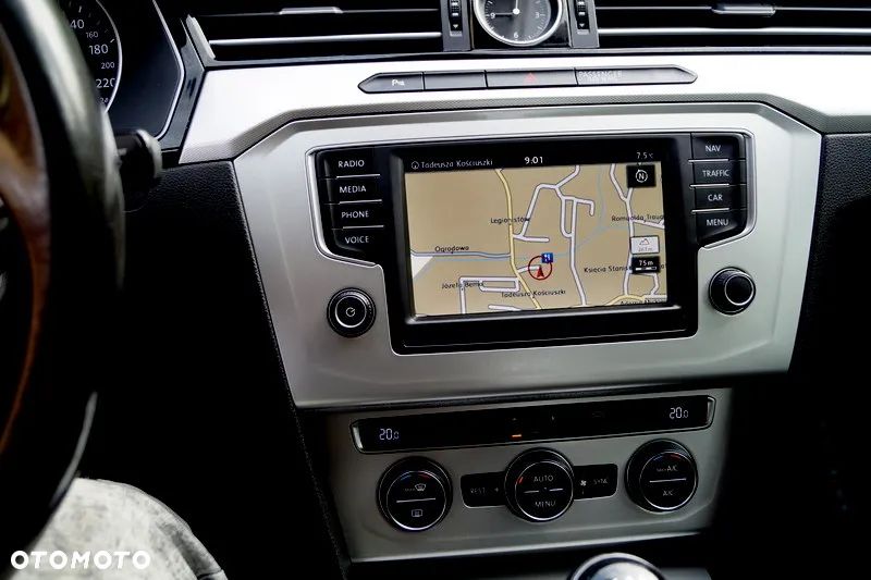 Volkswagen Passat 2.0 TDI BMT Comfortline - 18