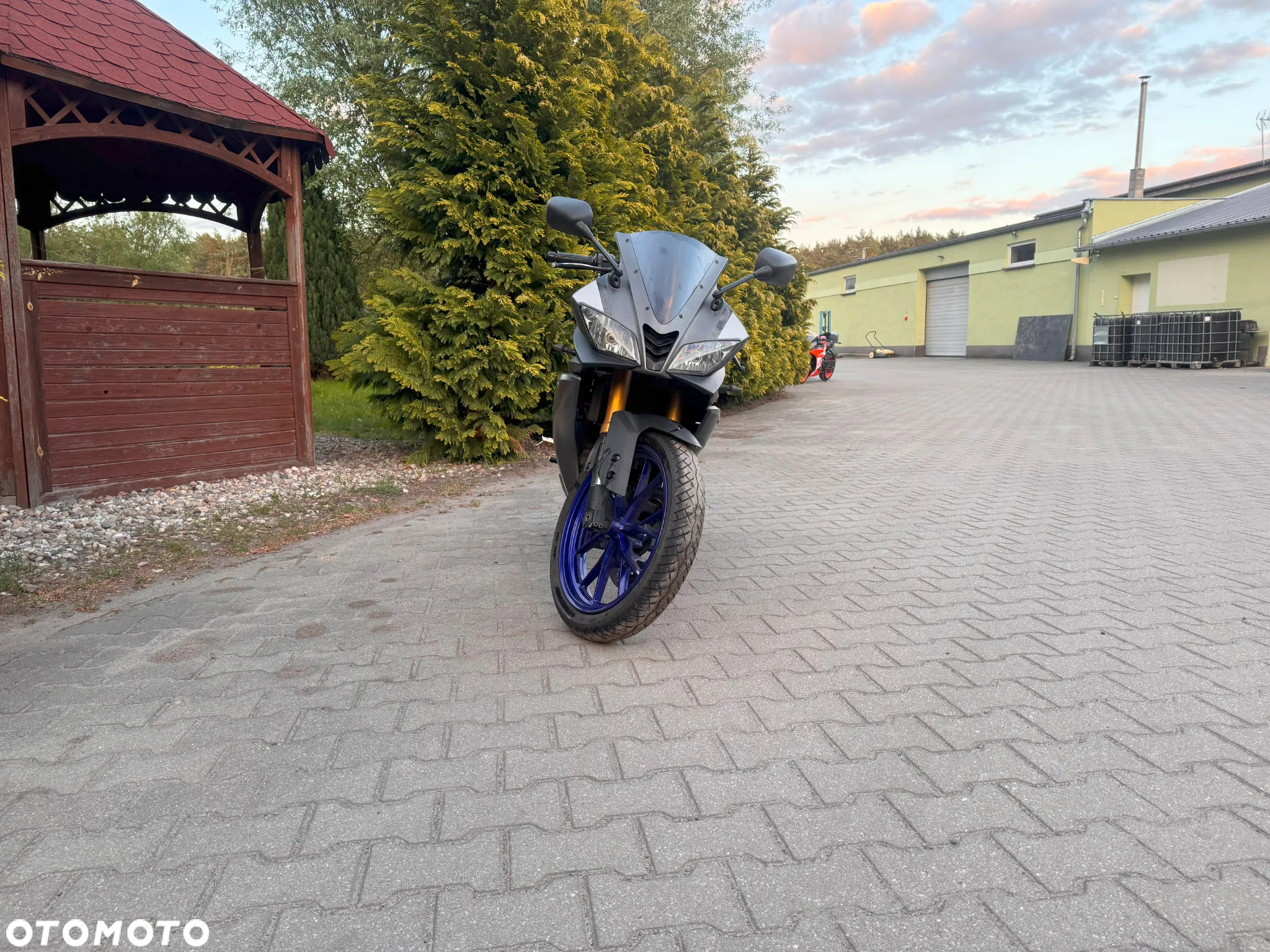 Yamaha R125 - 4