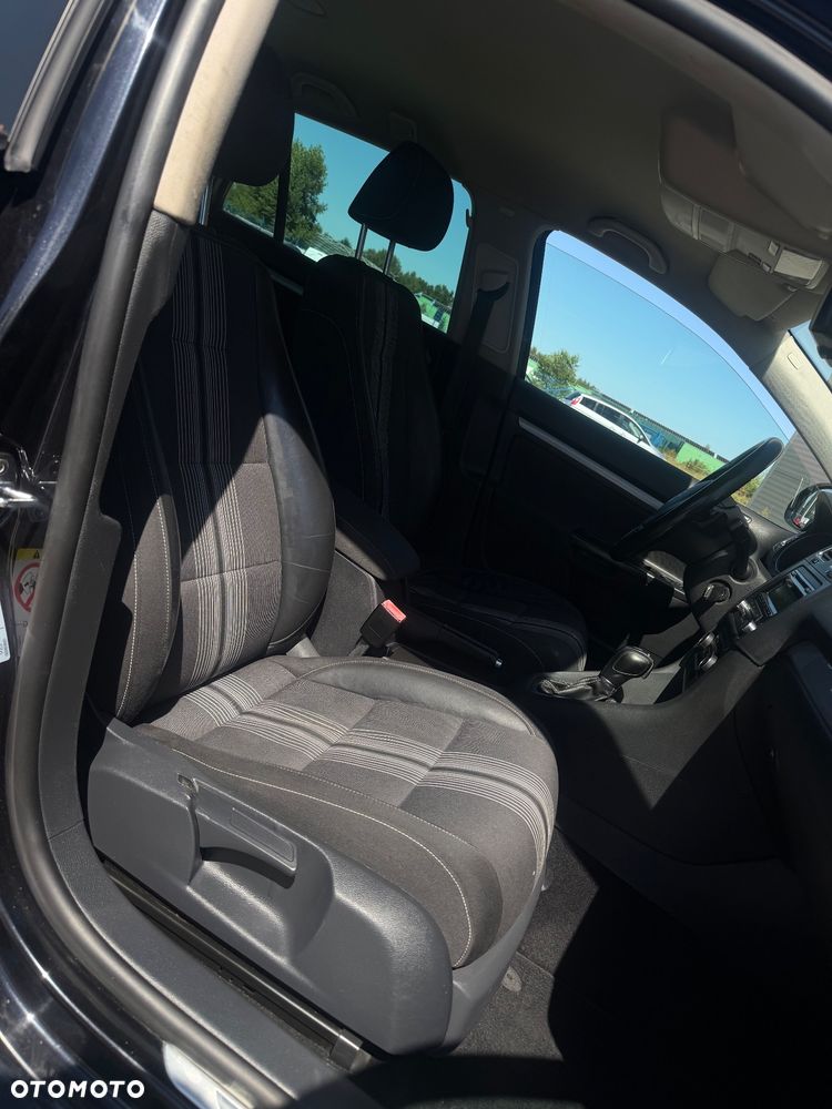 Volkswagen Golf 2.0 TDI DPF DSG MATCH - 7
