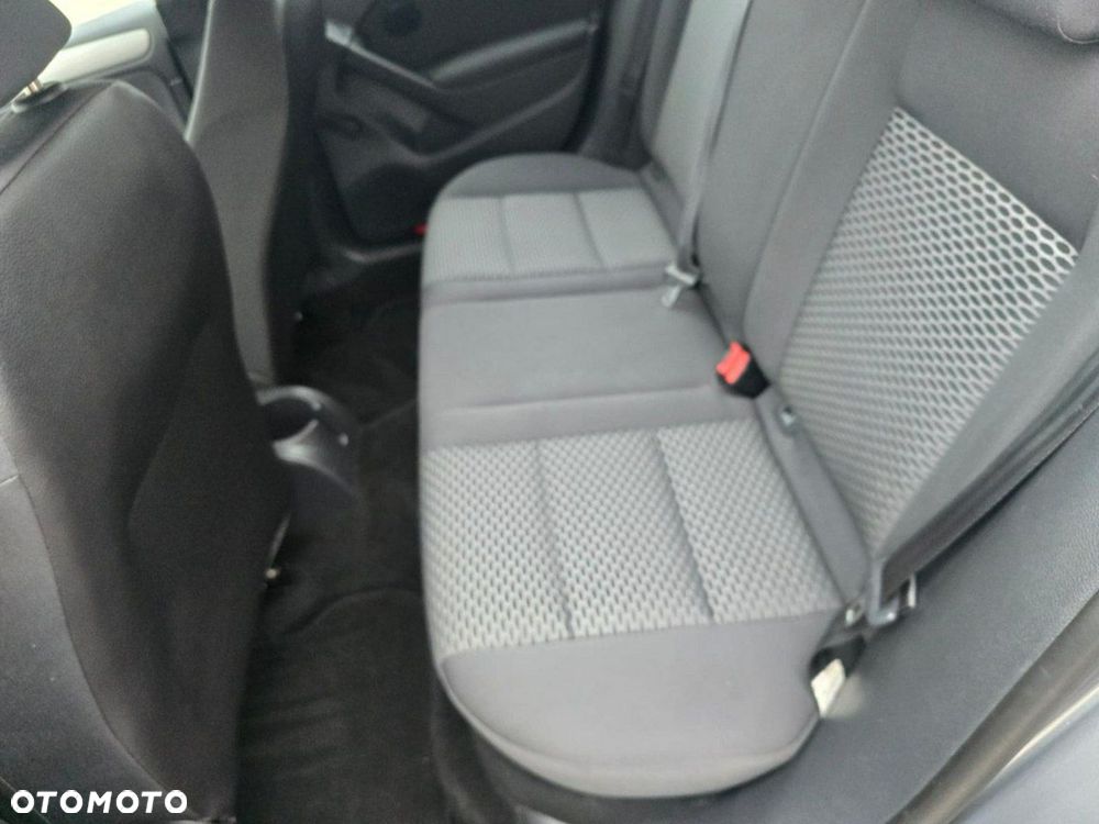 Volkswagen Golf - 24