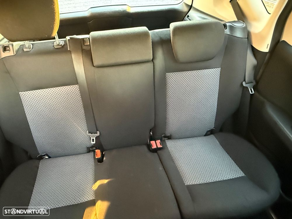 Mercedes-Benz A 150 Elegance Automatic - 11