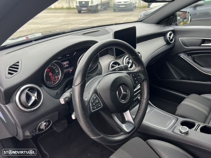 Mercedes-Benz CLA 180 d Shooting Brake Urban Aut. - 17