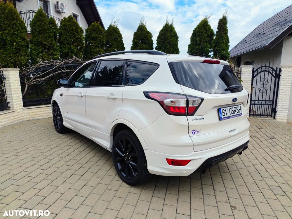 Ford Kuga 2.0 TDCi 4x4 Aut. ST-Line - 4
