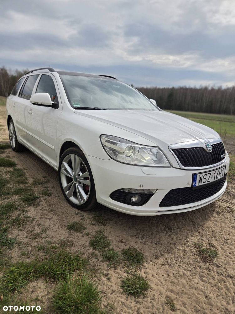 Skoda Octavia 2.0 TDI DPF DSG RS - 14