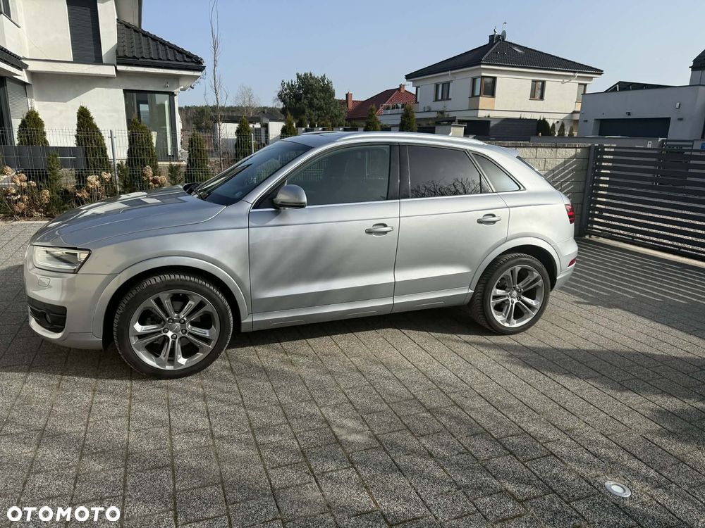 Audi Q3 2.0 TFSI Quattro S tronic design - 2