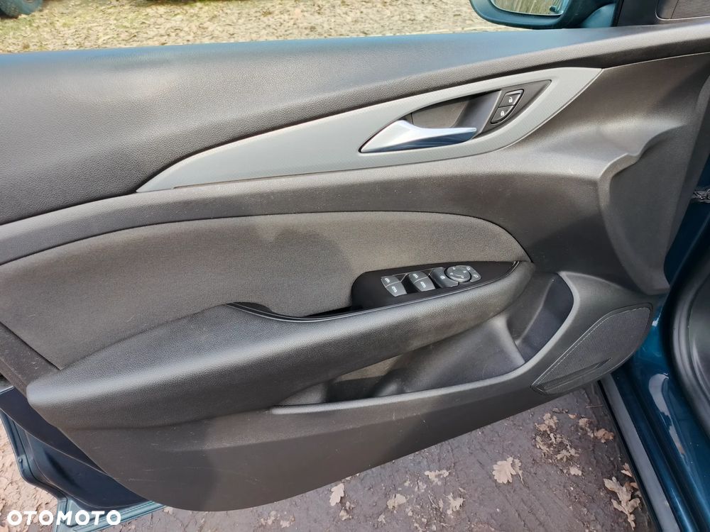 Opel Insignia 1.6 ECOTEC Business Innovation - 16