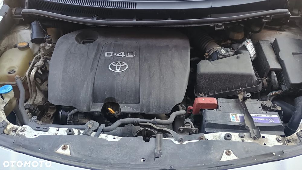 Toyota Auris 1.4 D-4D Terra - 9