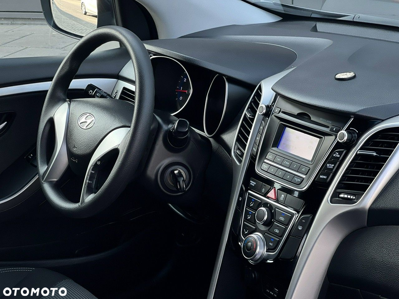Hyundai i30 - 33