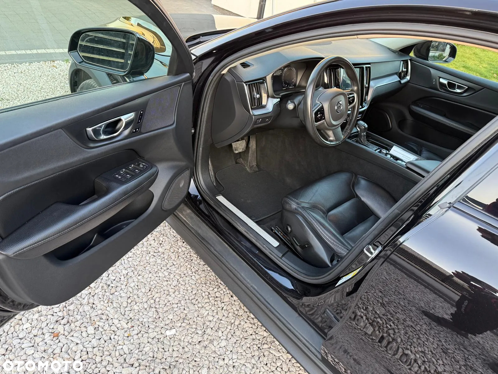 Volvo V60 Cross Country Pro T5 AWD - 18