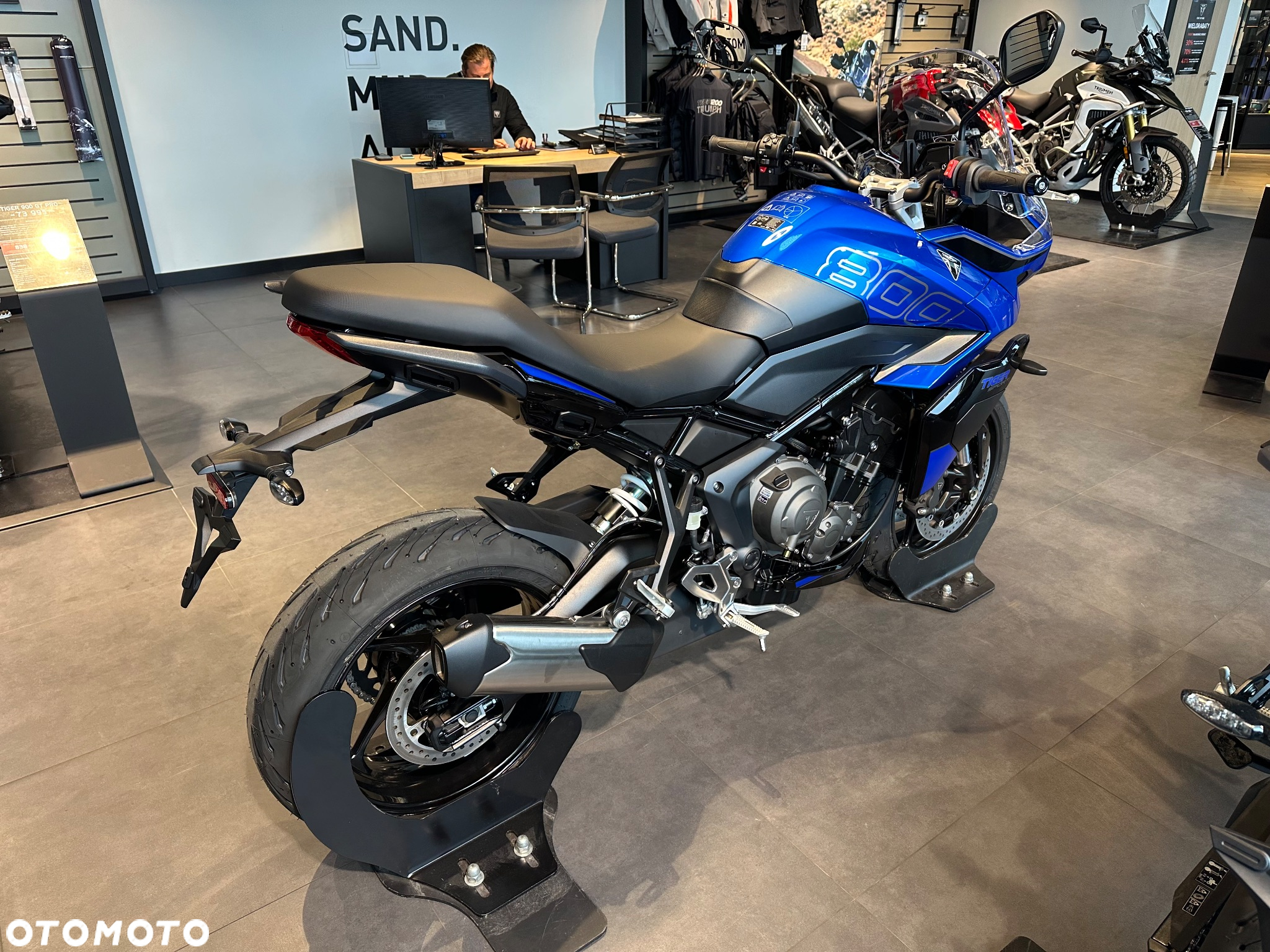 Triumph Tiger - 4