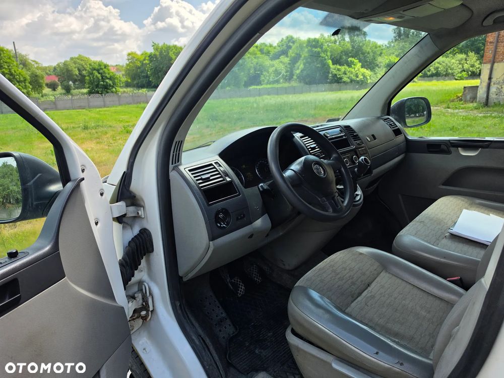 Volkswagen Transporter - 8