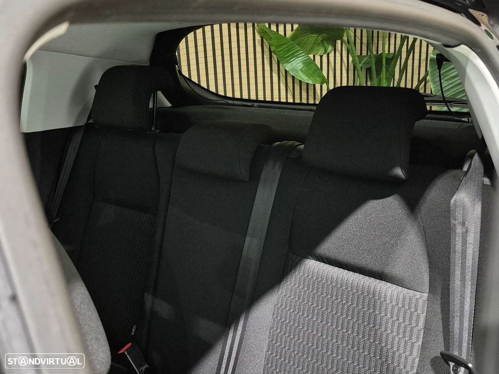 Peugeot 208 1.2 PureTech Style - 24