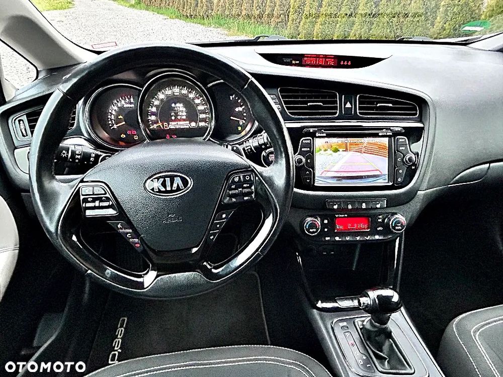 Kia Ceed - 19