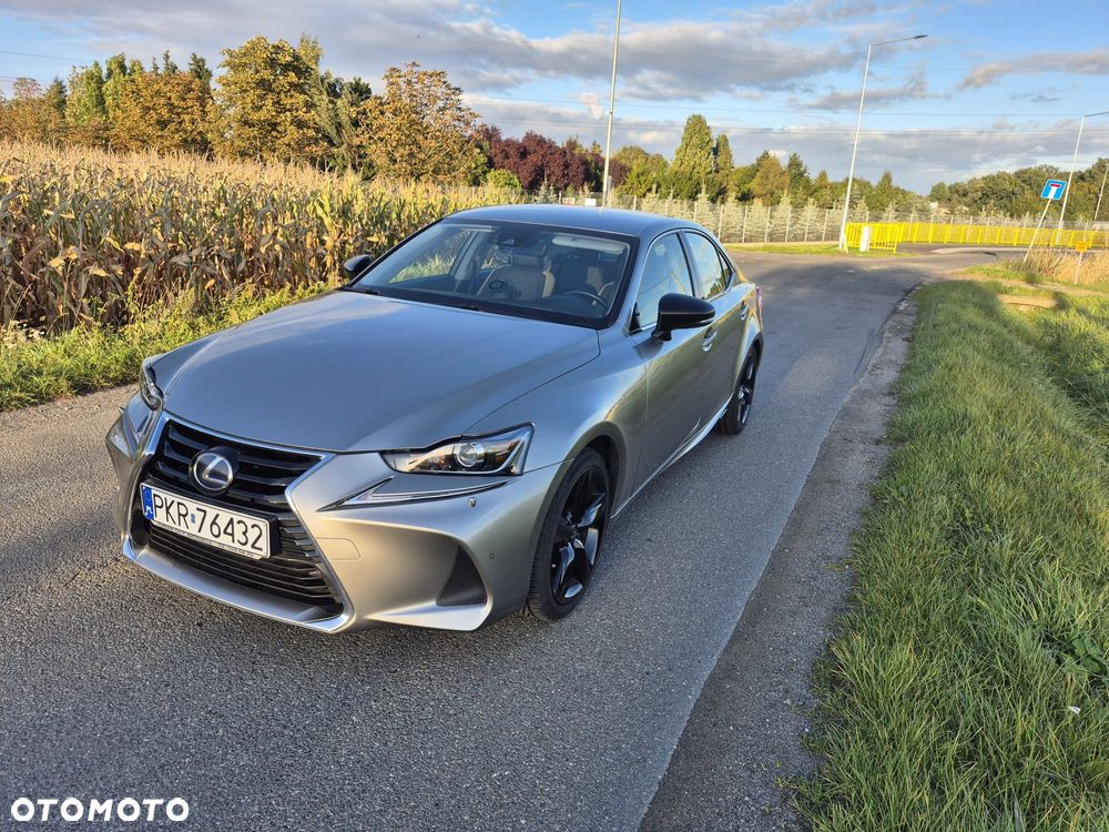 Lexus IS 200t / 300 Prestige - 3