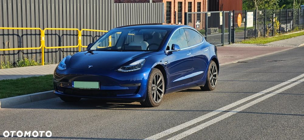 Tesla Model 3 - 2