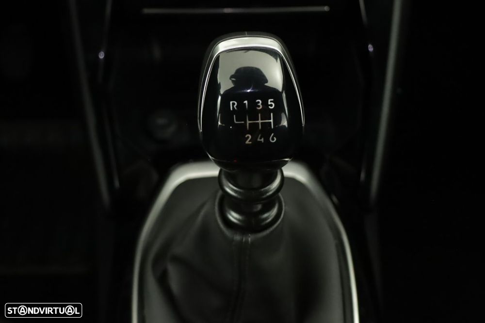 Peugeot 2008 1.2 PureTech Allure - 14