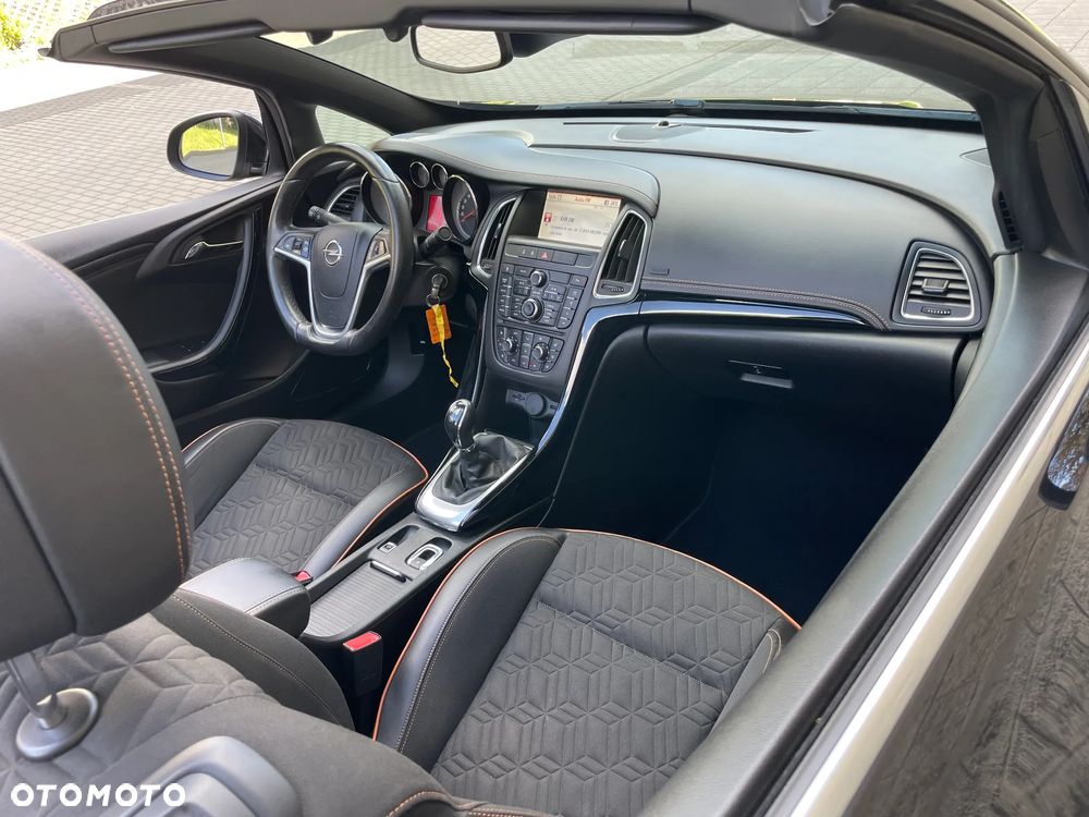Opel Cascada 1.4 T Cosmo S&S - 19