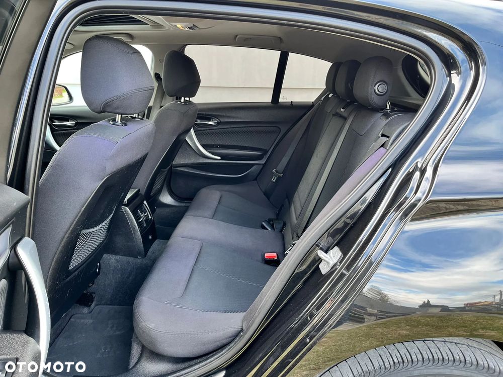 BMW Seria 1 118i - 28