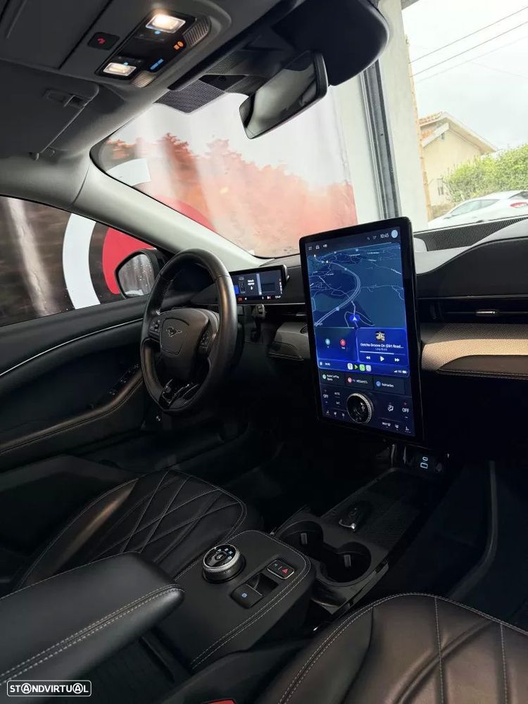 Ford Mustang Mach-E 75.7 kWh Premium AWD - 7