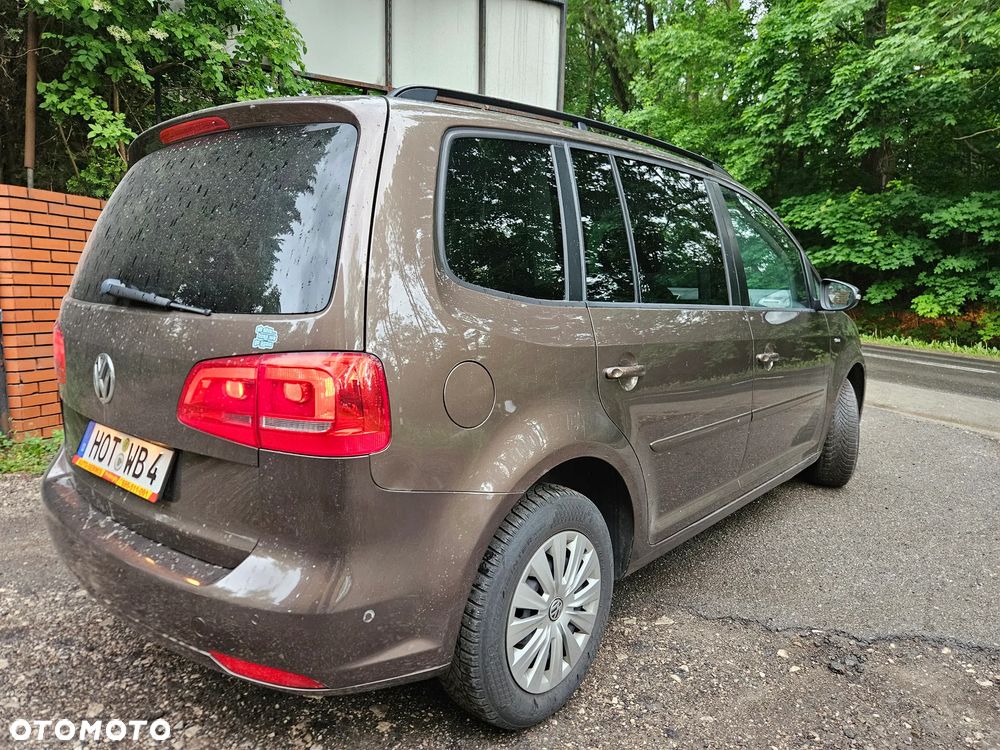 Volkswagen Touran 1.6 TDI DPF DSG MATCH - 4