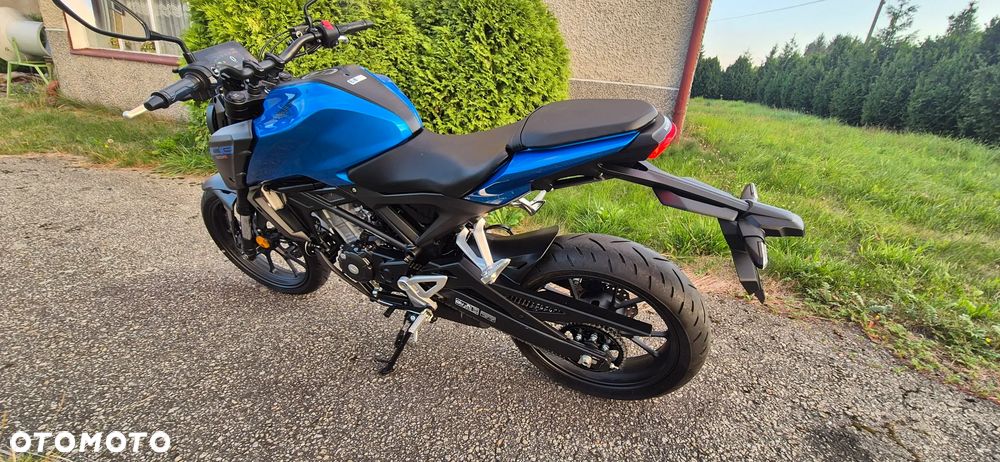 Honda CB - 3