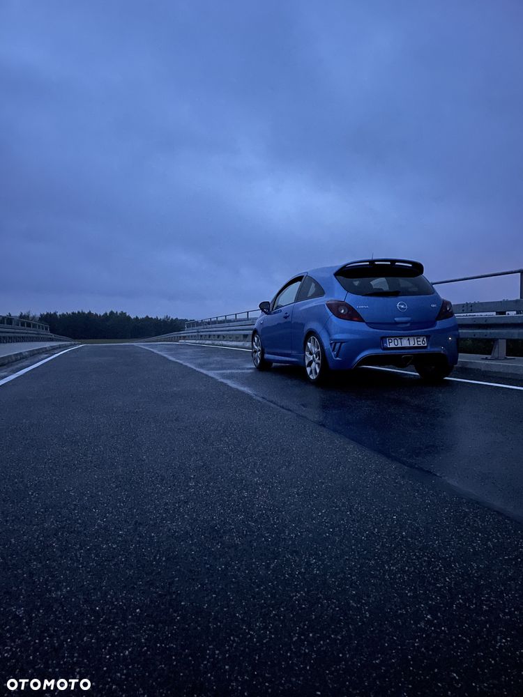 Opel Corsa 1.6T OPC - 7