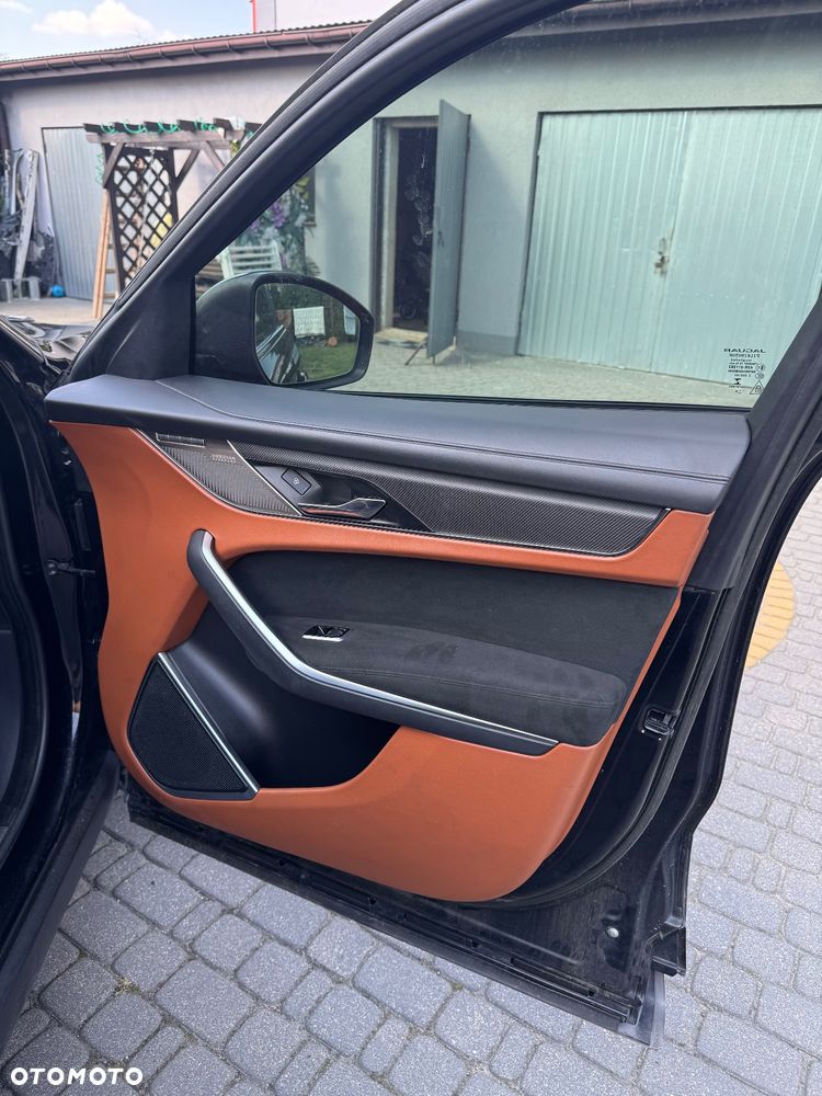 Jaguar F-Pace 5.0 V8 P550 AWD SVR - 21