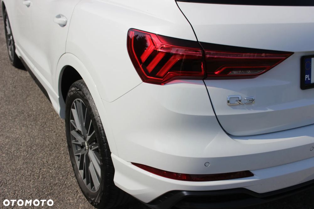 Audi Q3 40 TDI Quattro S Line S tronic - 12