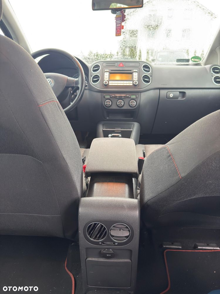Volkswagen Golf Plus 2.0 TDI Comfortline DSG - 9