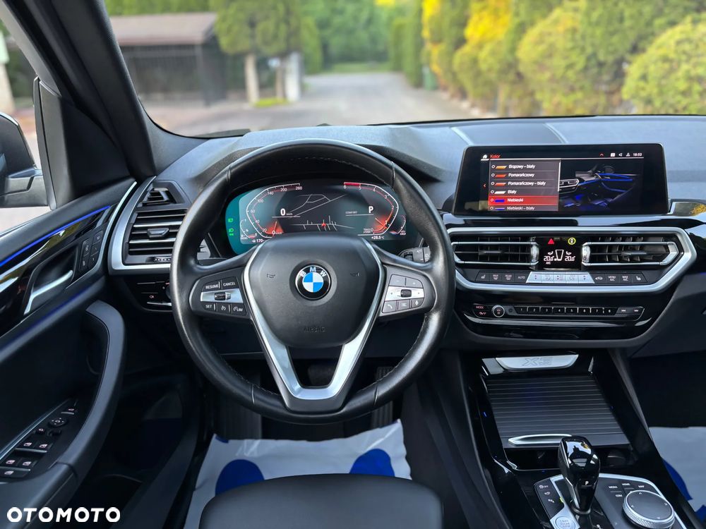 BMW X3 sDrive18d sport - 24