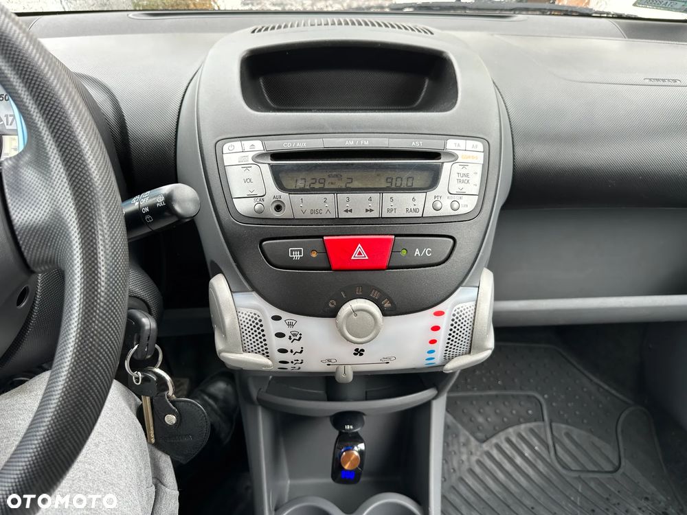 Peugeot 107 1.0 Trendy Euro5 - 16