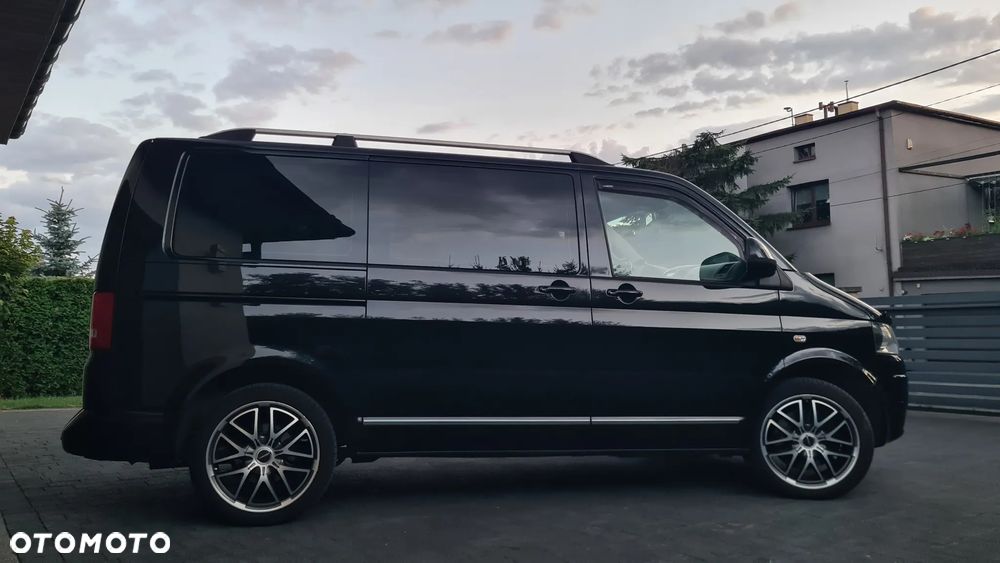 Volkswagen Multivan - 17