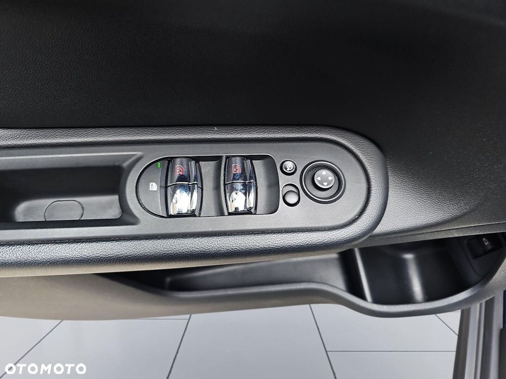 MINI Countryman Cooper D - 15